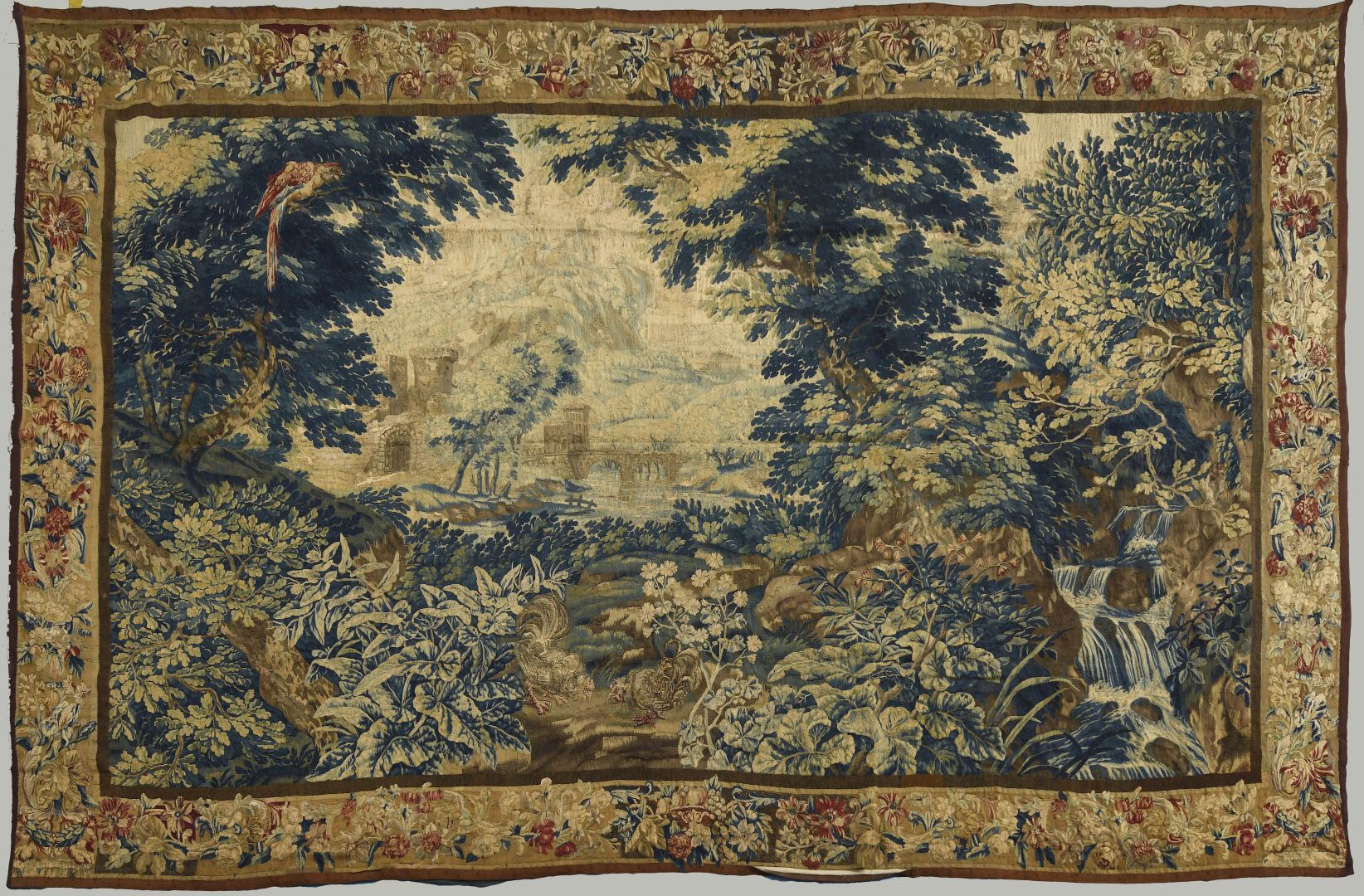Null Verdure with two roosters and a parrot
Brussels tapestry.
Late 17th century&hellip;