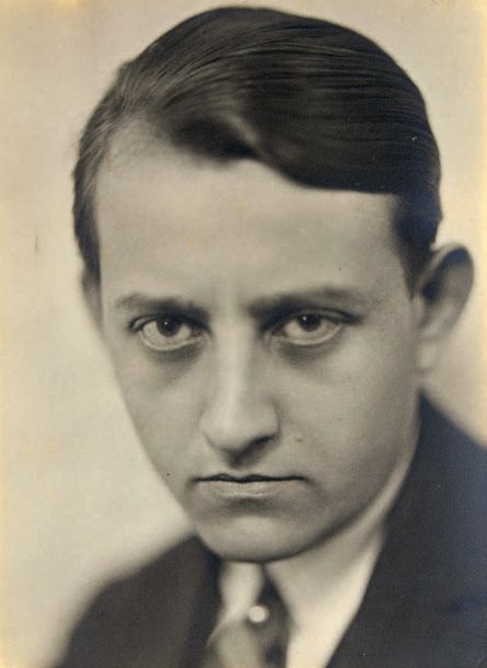 MALRAUX André [Paris, 1901 - Créteil, 1976], écrivain et homme politique françai&hellip;