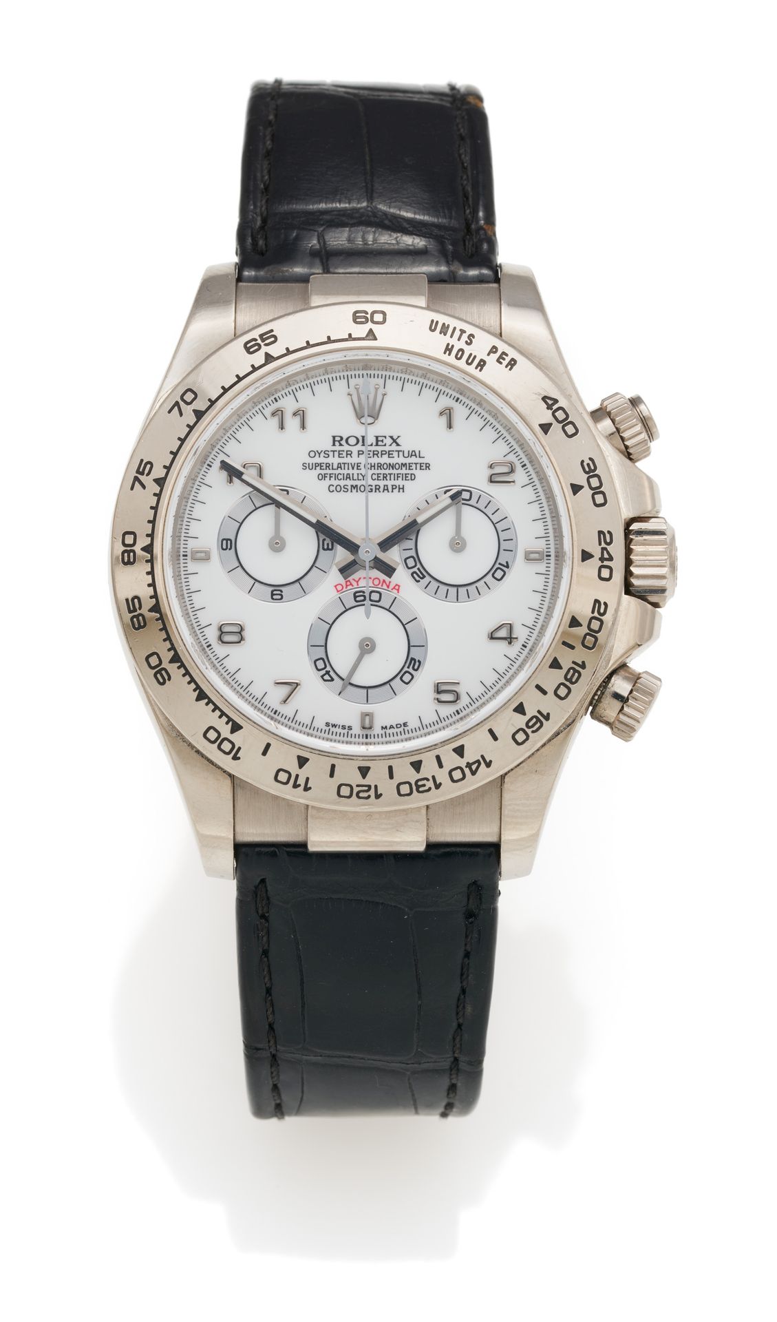 ROLEX ROLEX
手表。
瑞士，日内瓦。约2000年。

自动计时码表，机芯4130。750/-白金，白金表圈，皮革表带，750/-白金折叠式机芯。表壳号&hellip;