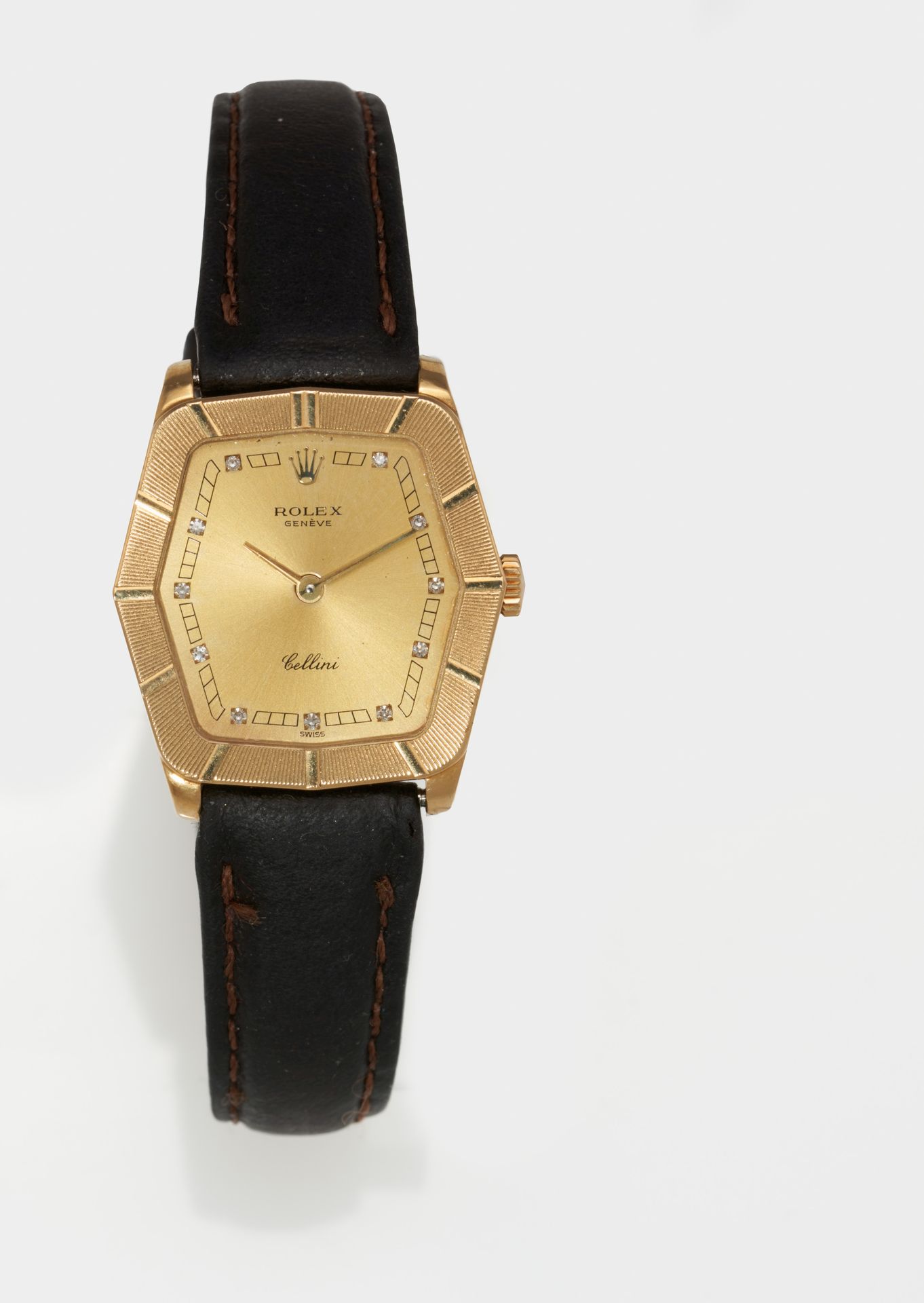 ROLEX ROLEX
Armbanduhr. 
Schweiz, Genua. 

Handaufzug, Kal. 1601. 750/- Gelbgold&hellip;