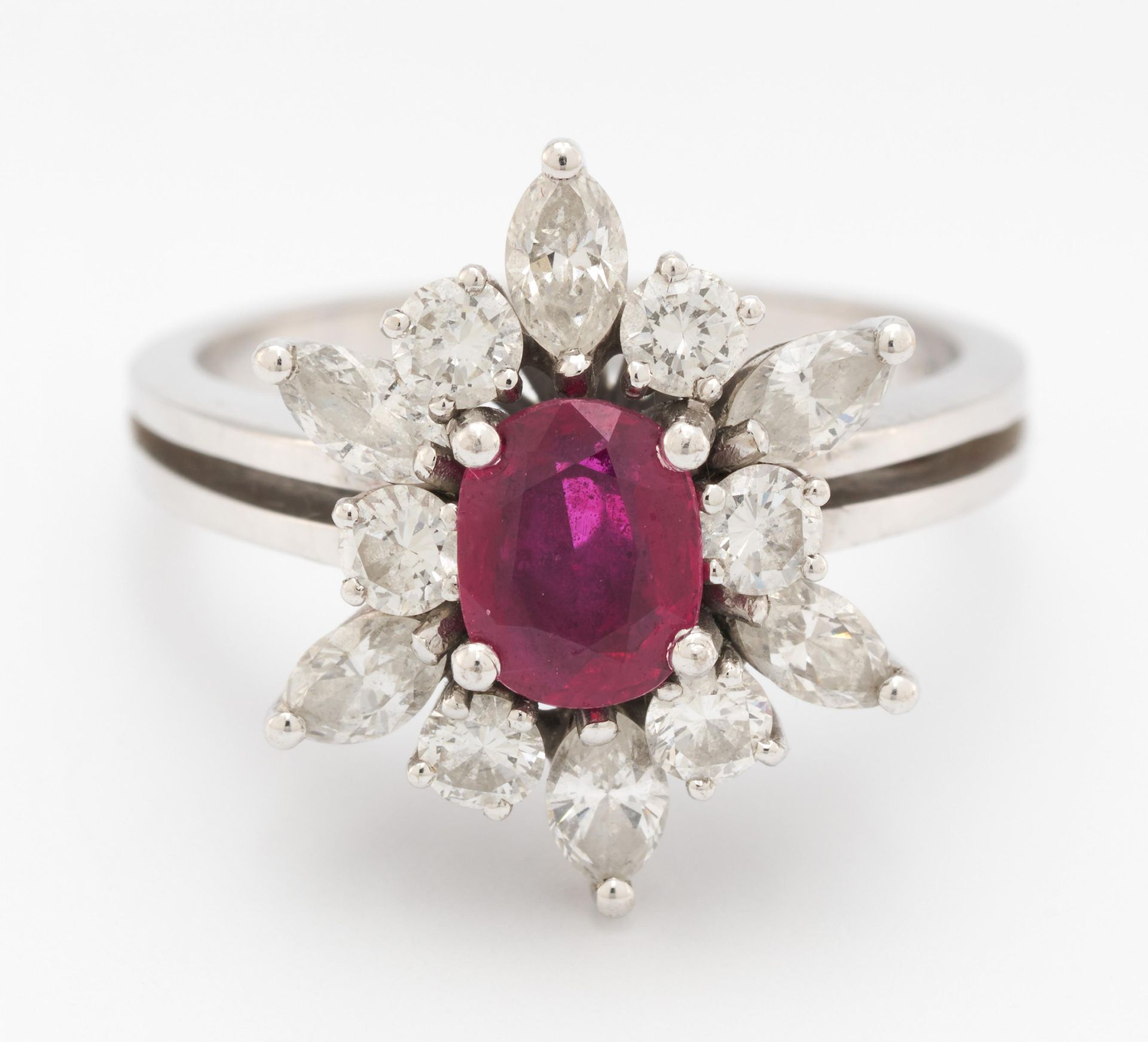 Null RUBY DIAMOND RING. 

 Origin: Germany. 
Material: 750/- white gold, hallmar&hellip;