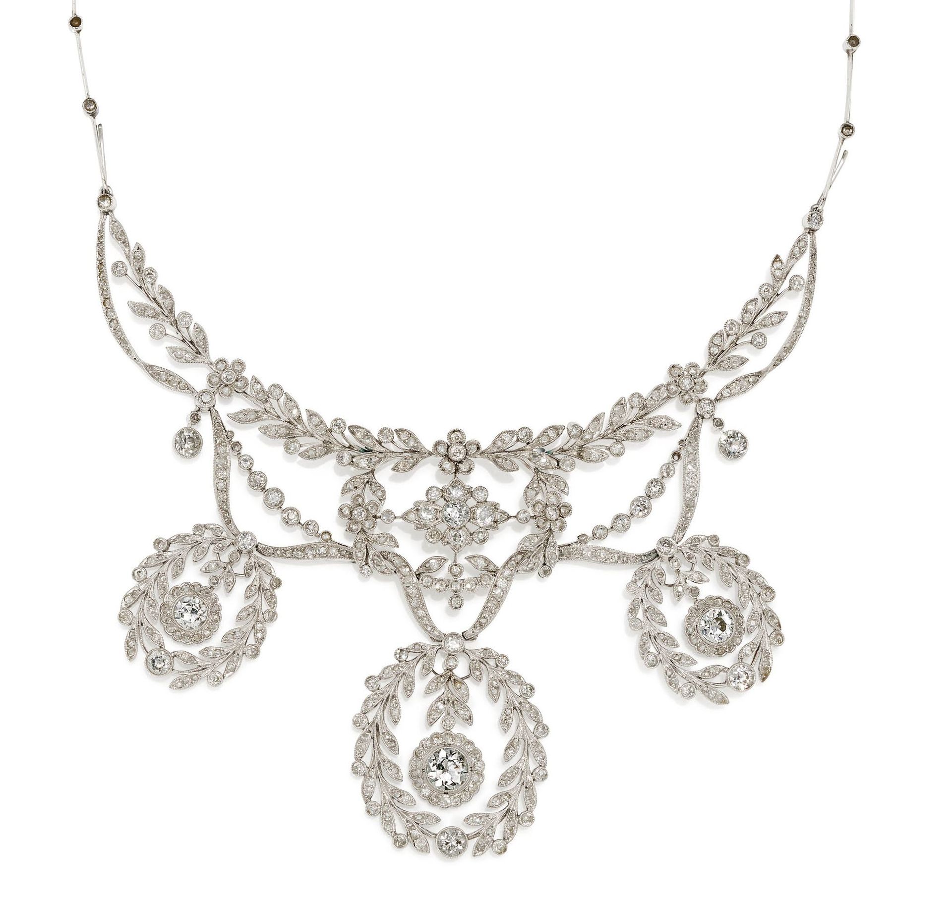 Null COLLIER-DIAMANT HISTORIQUE. 

Origine : France. 
Date : ca. 1910. 
Matériau&hellip;