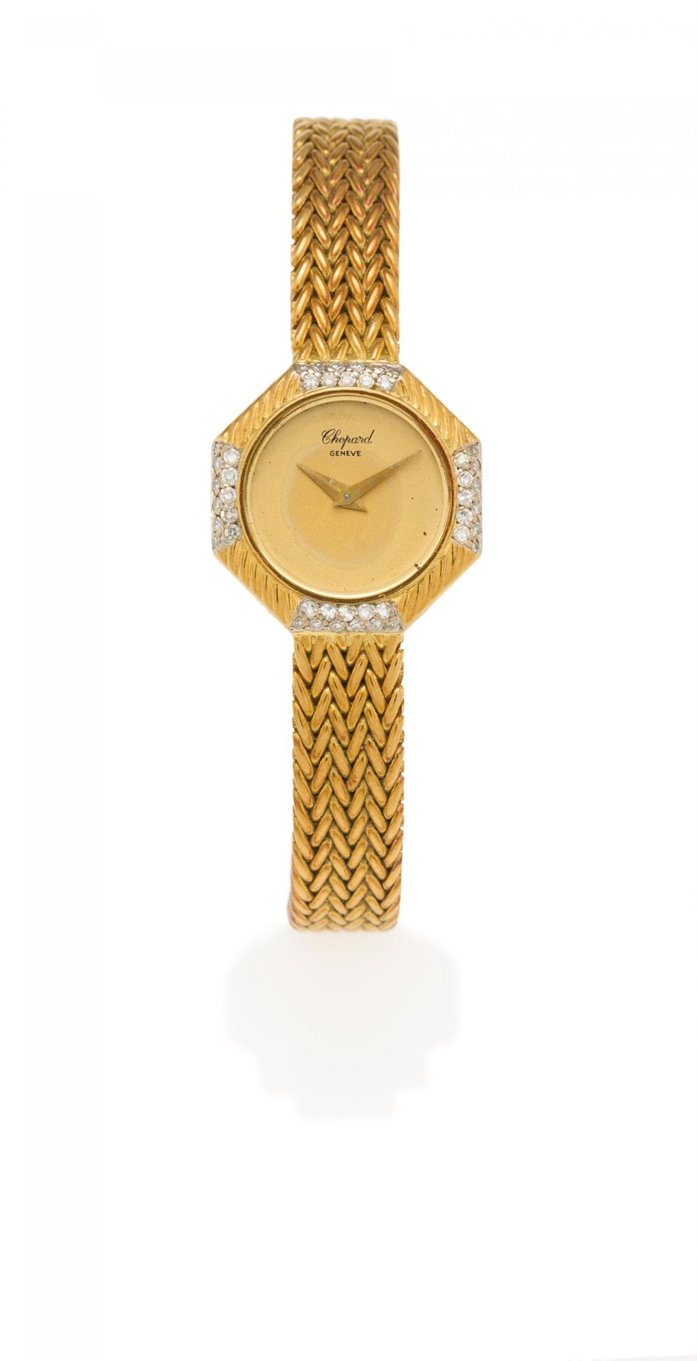 CHOPARD CHOPARD
手錶。原产地。 瑞士，日内瓦。
日期： 1970年。
发条。手 动上链，Cal.846。
表壳/表带： 750/-黄金，部分钻石&hellip;