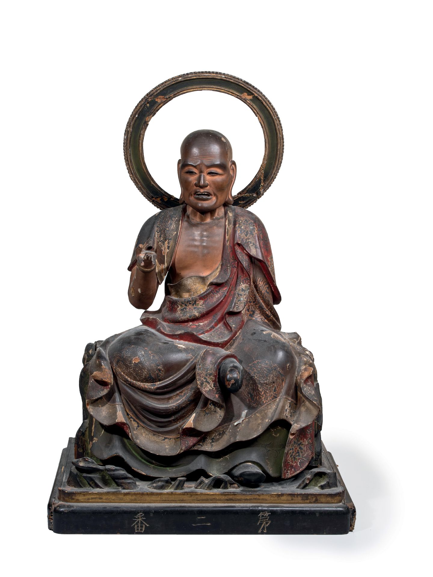 Japon, période Edo 
大型漆木拉康/阿罗汉雕塑
由三个非整体部分组成：底座、拉康和曼陀罗。他以rajalalisana坐于岩石基座上，右手转向&hellip;