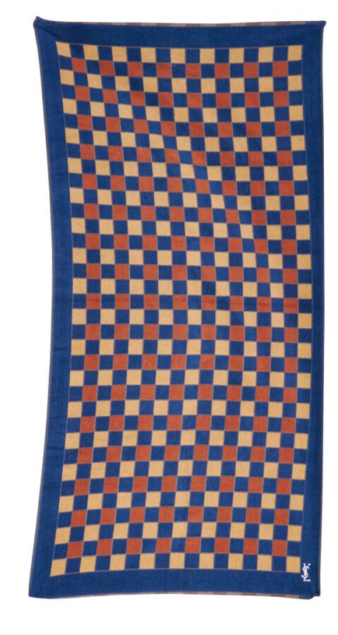 Null YVES SAINT LAURENT - 1980s/90s

Terrycloth bath towel with checkerboard pat&hellip;