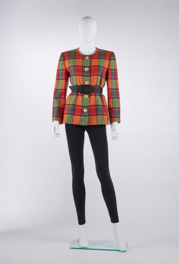 Null GIVENCHY COUTURE - anni '90

Giacca in lana tartan multicolore con bottoni &hellip;