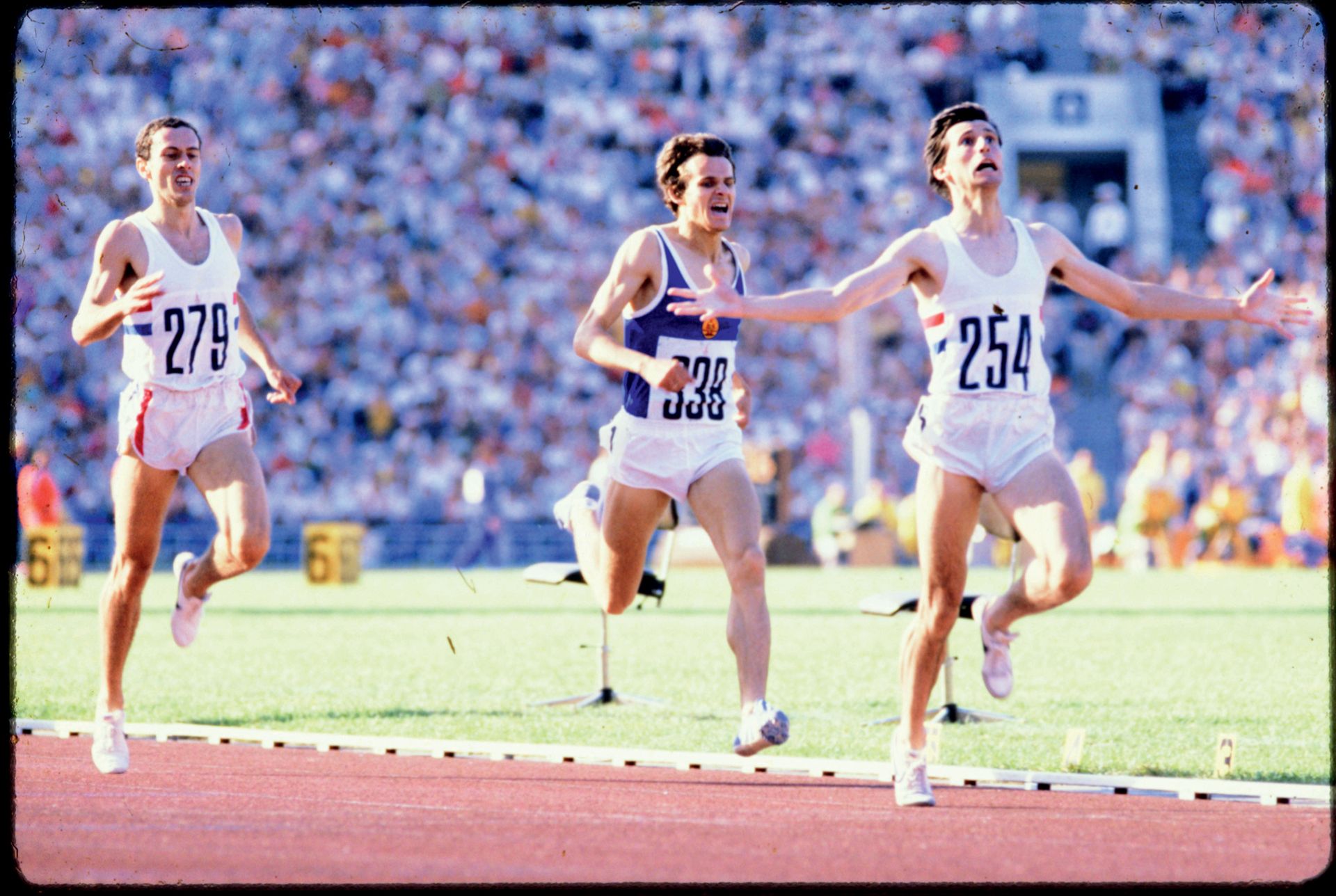 Null 
Moscú 1980. Steve Ovett, Jürgen Straub, Sebastian Coe, 1500m © André Lecoq&hellip;