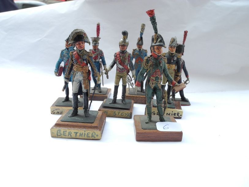 Null 8 figurines Antonio
Officier 1er hussards, trompette de la garde, artilleri&hellip;