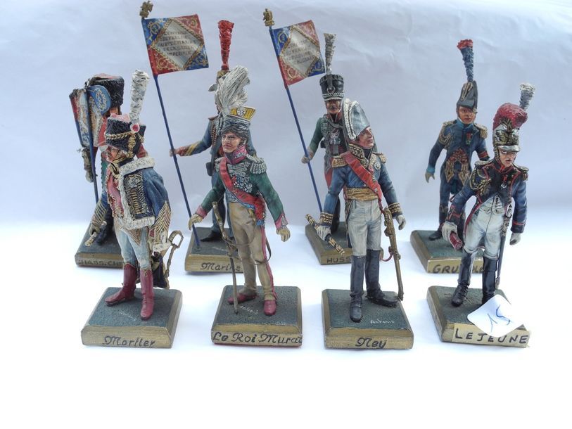 Null 8 figurines Antonio
Murat roi, Ney, Lejeune, Mortier, Grundler, hussard éte&hellip;