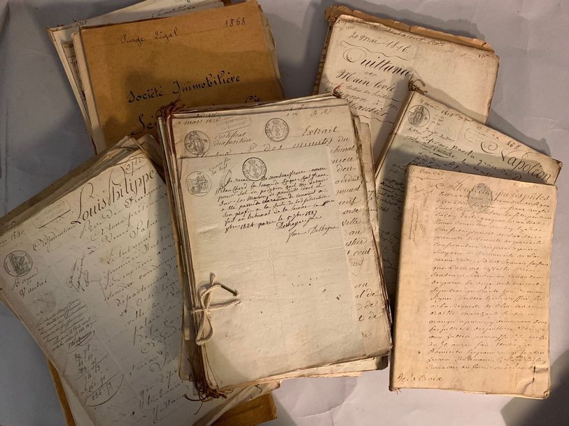 Null P1 Archives de famille comprenant divers documents manuscrits concernant un&hellip;