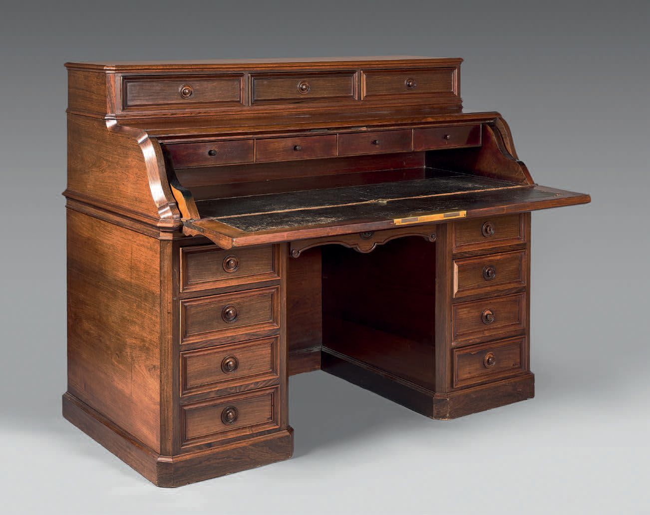 Null 
American desk in rosewood and rosewood veneer. The flap releases a mobile &hellip;