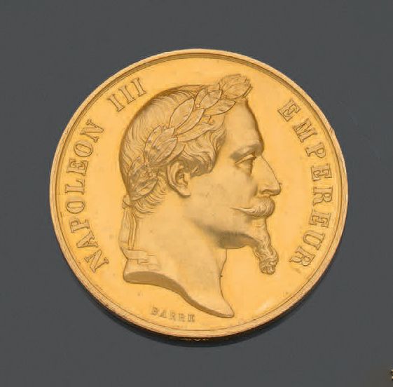 Null 黄金奖章，有拿破仑三世的轮廓。
，签名为Barre。背面刻有A M. BILLOT..., Les Instituteurs de l'Arrondi&hellip;