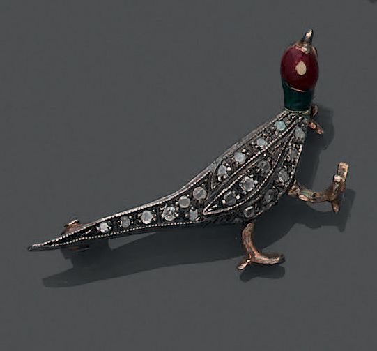 Null Small 18K (750) yellow gold and 925 silver brooch featuring a partridge, th&hellip;