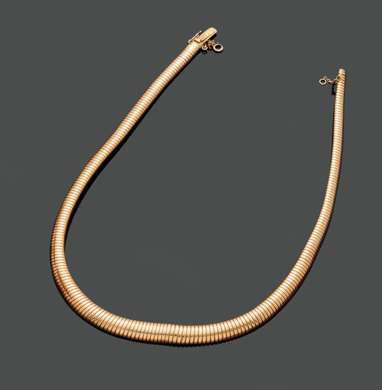 Null Tubogas-Halskette aus 18 Karat Gelbgold (750). Gewicht: 35,21 g.