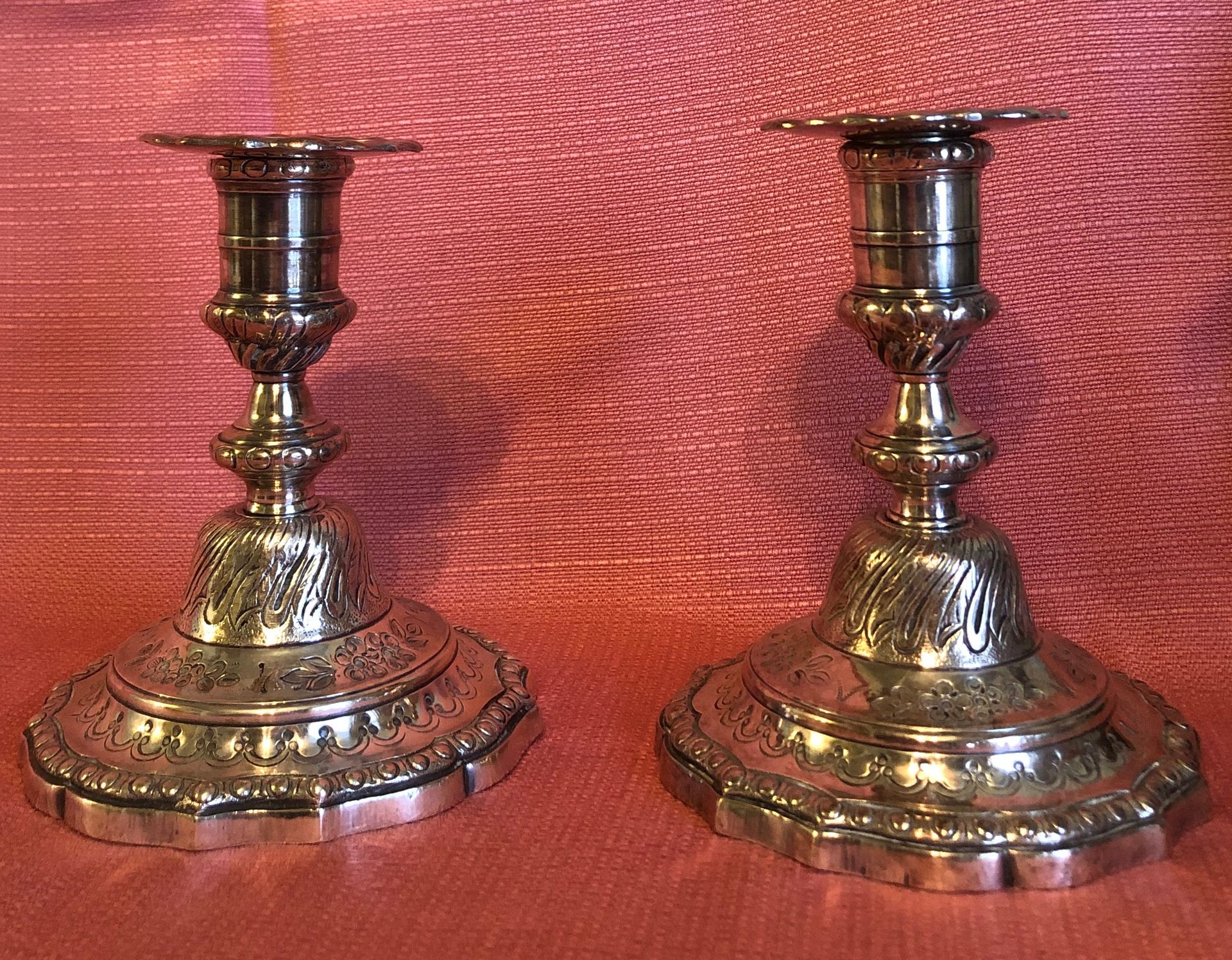 Null Pair of small silver plated bronze torches, the contoured base with twisted&hellip;