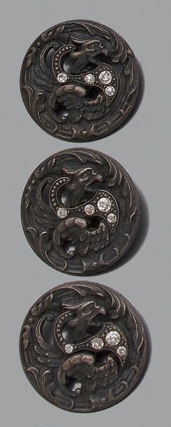 Null Petit ensemble de boutons en métal: trois à décor animalier; trois quadrilo&hellip;