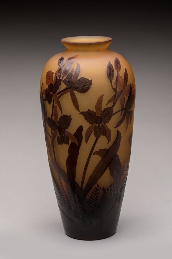 Null D'ARGENTAL à la croix de Lorraine (vers 1920). 

Grand vase aux orchidées d&hellip;