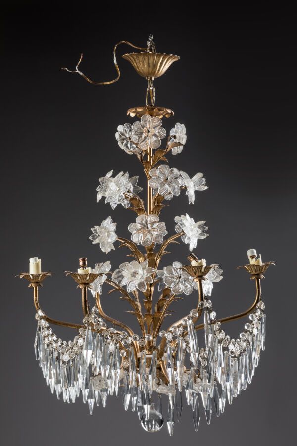 Null MAISON BAGUES, Attributed to. Metal and glass chandelier decorated with flo&hellip;