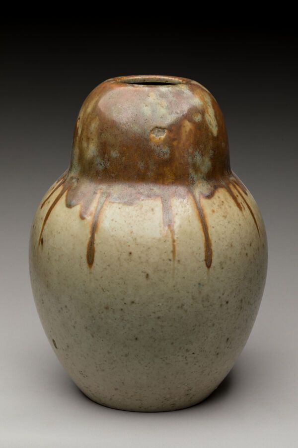 Null LIMOGES. JOUHAUD Léon (1874-1950). Koloquinte-Vase aus glasiertem Steinzeug&hellip;