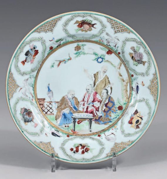 Null Small porcelain dish. Qianlong, 18th century, circa 1736-1740, decorated wi&hellip;