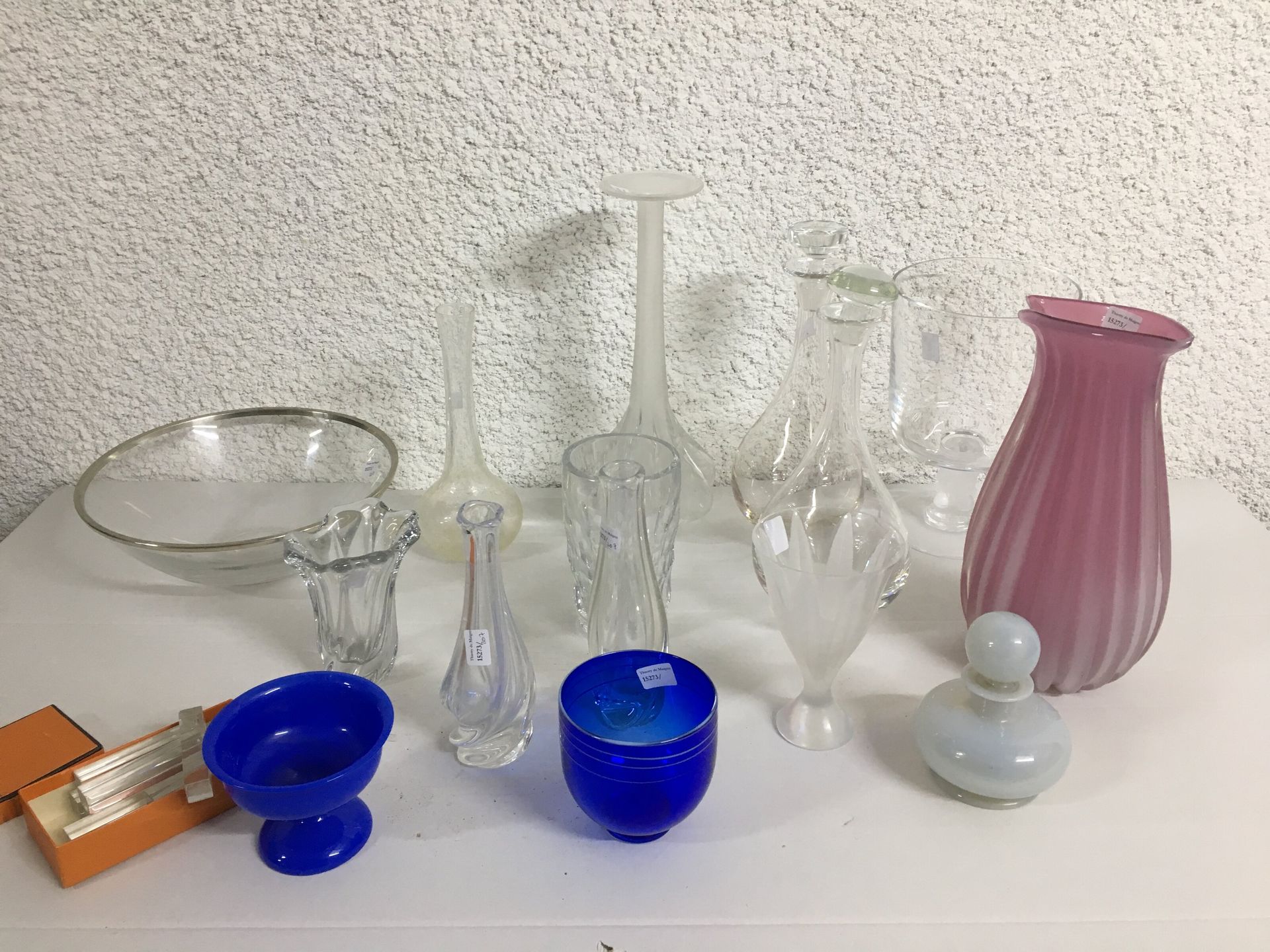 Null Batch of carafes, vases, soliflores, cups and various glassware, Lalique Fr&hellip;