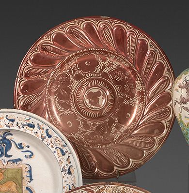 Espagne Piatto in terracotta di stile ispano-moresco di forma circolare con ombe&hellip;