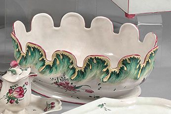 NIDERVILLER Ribbed earthenware canopy with polychrome decoration of bouquets of &hellip;