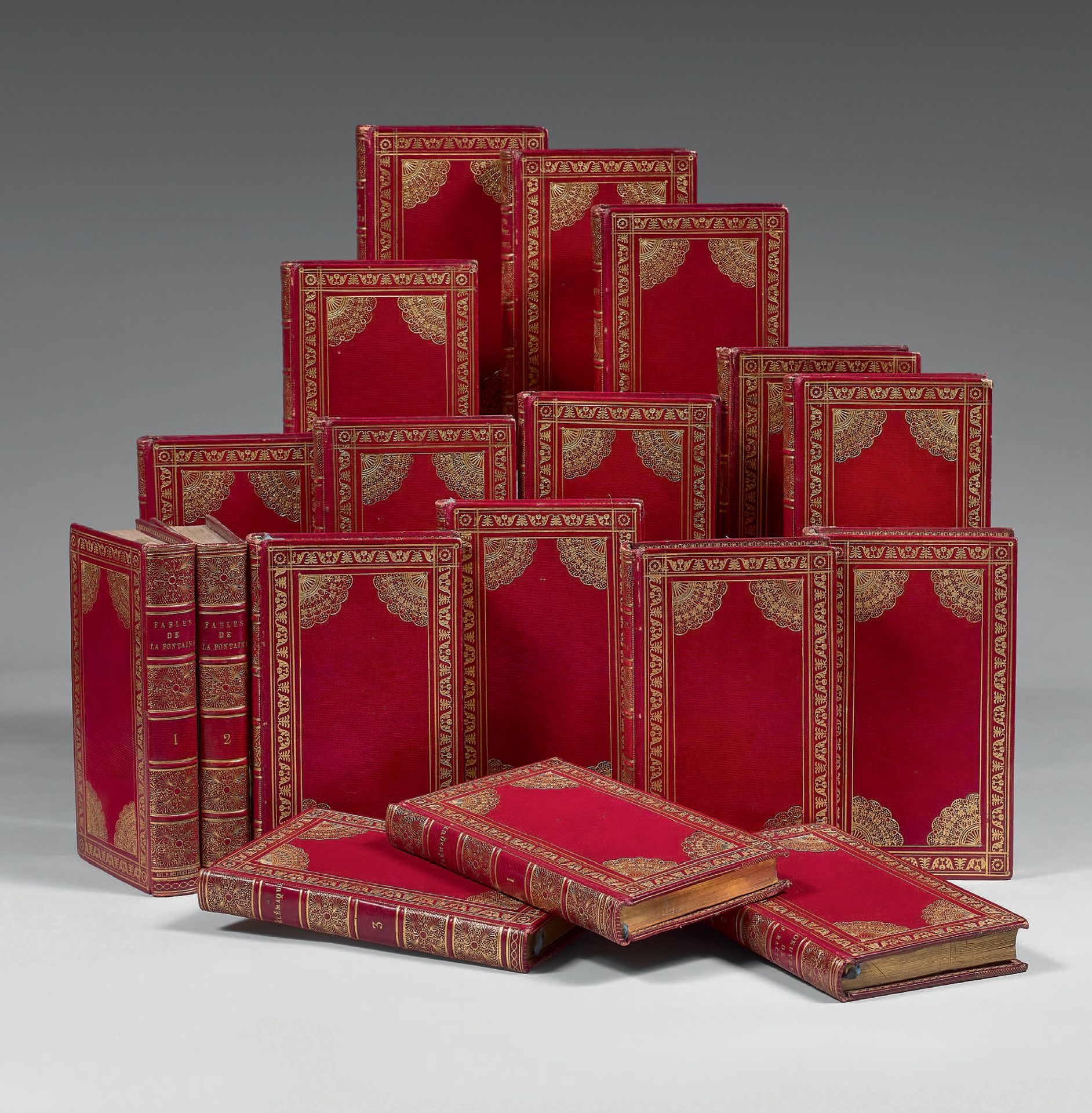 Null 为教育LE DAUPHIN先生的作品集？在巴黎，从Didot l'Aîné的印刷厂，1783-1788。一套18卷，16开本，红色长纹摩洛哥皮，宽框鎏&hellip;