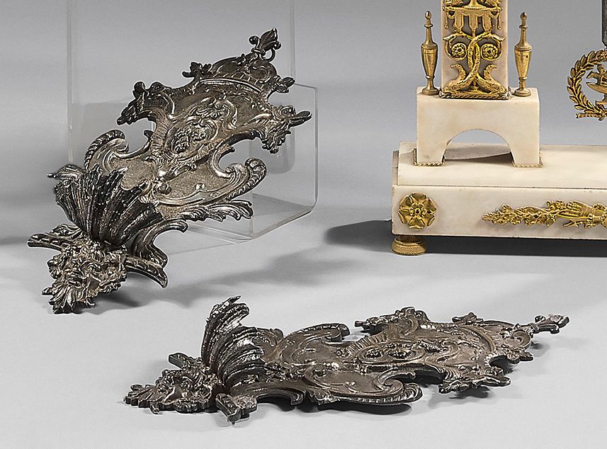Null A pair of silver-plated bronze stoupers; the plates with dolphins centered &hellip;