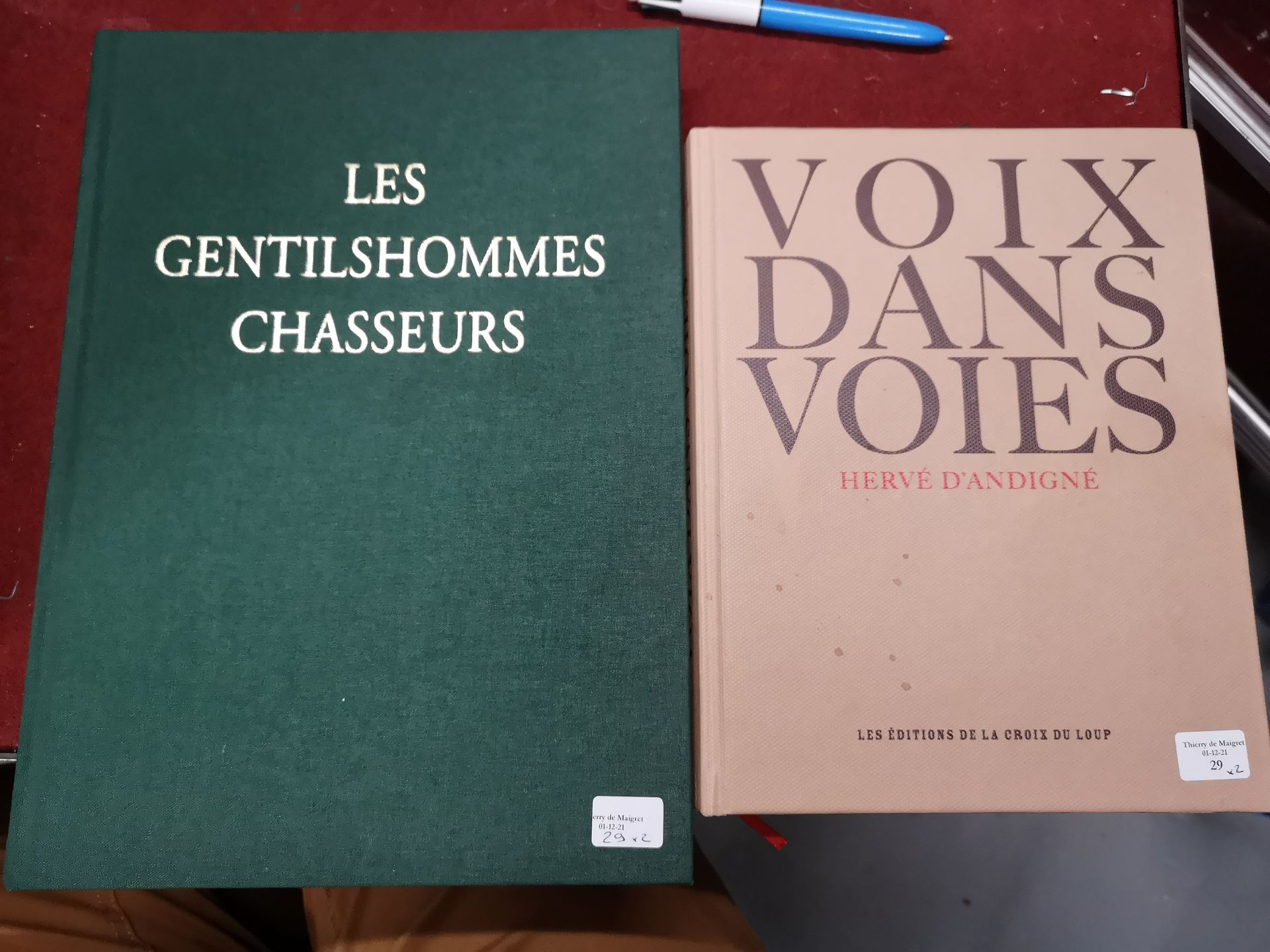 Null 福拉斯侯爵。Les Gentilhommes chasseurs.卡尔-赖尔男爵的彩色插图。Bibliothèque des Introuvables&hellip;