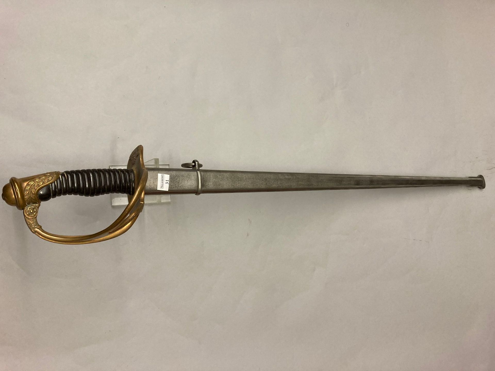 Null 1883年款骑兵军官军刀，青铜刀柄上有三个蝉翼，直刀上有 "Mre d'Arme de Châtt 9bre 1883 - Offer de Cavi&hellip;