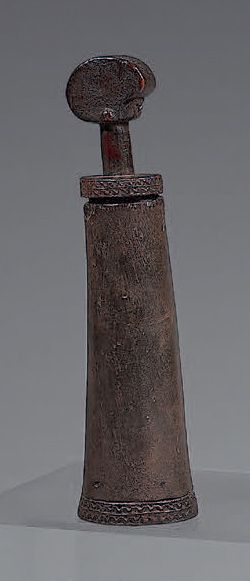 Null Caja de rapé Kwere / Zaramo (Tanzania)
Hermoso recipiente con cuerpo tubula&hellip;