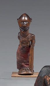 Null Statuette Bembé (Congo)
Le personnage masculin au corps sacrifié est représ&hellip;