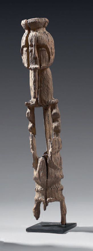 Null Ekpu Oron雕像（尼日利亚）
罕见的古代祖先雕像，以古典的Oron风格执行，头顶有风格化的针织帽，长胡子，身体像羊水瓶，腿细短。木头上有褪色和腐&hellip;