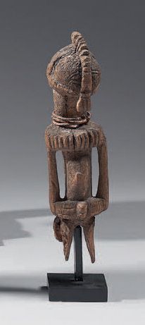 Null Statue Dogon (Mali)
Intéressant fragment de figure anthropomorphe présentan&hellip;