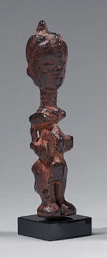 Null Female Luluwa statuette (D.R. Congo)
Represented according to classical ico&hellip;