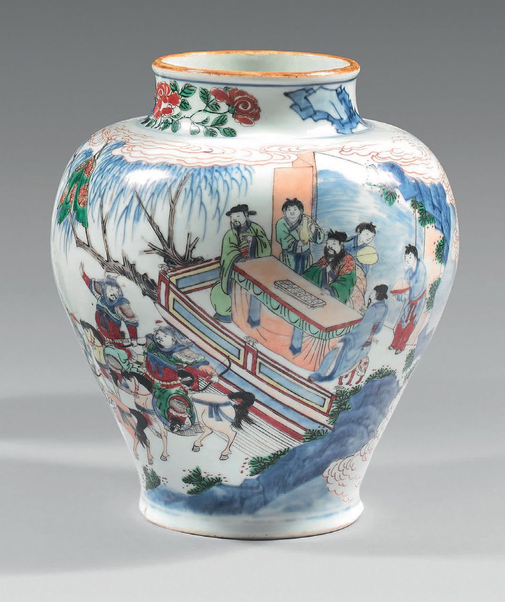 CHINE - Période Shunzhi (1644-1661) Vase de forme balustre en porcelaine décoré &hellip;