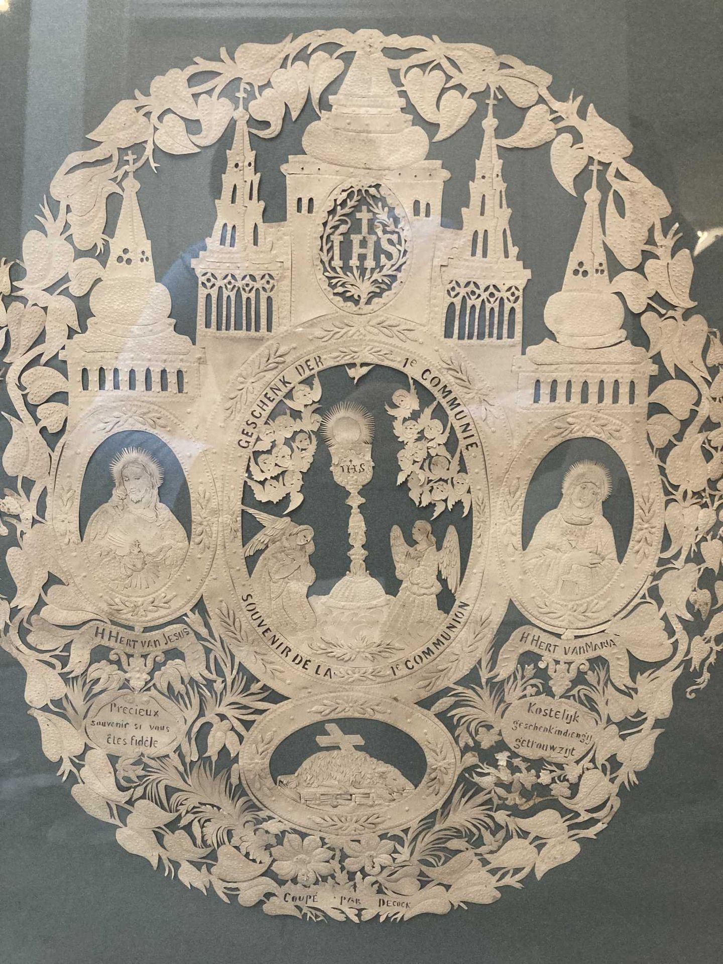 Null Religious cut paper "souvenir of the 1st Communion

41 x 37 cm (framed)