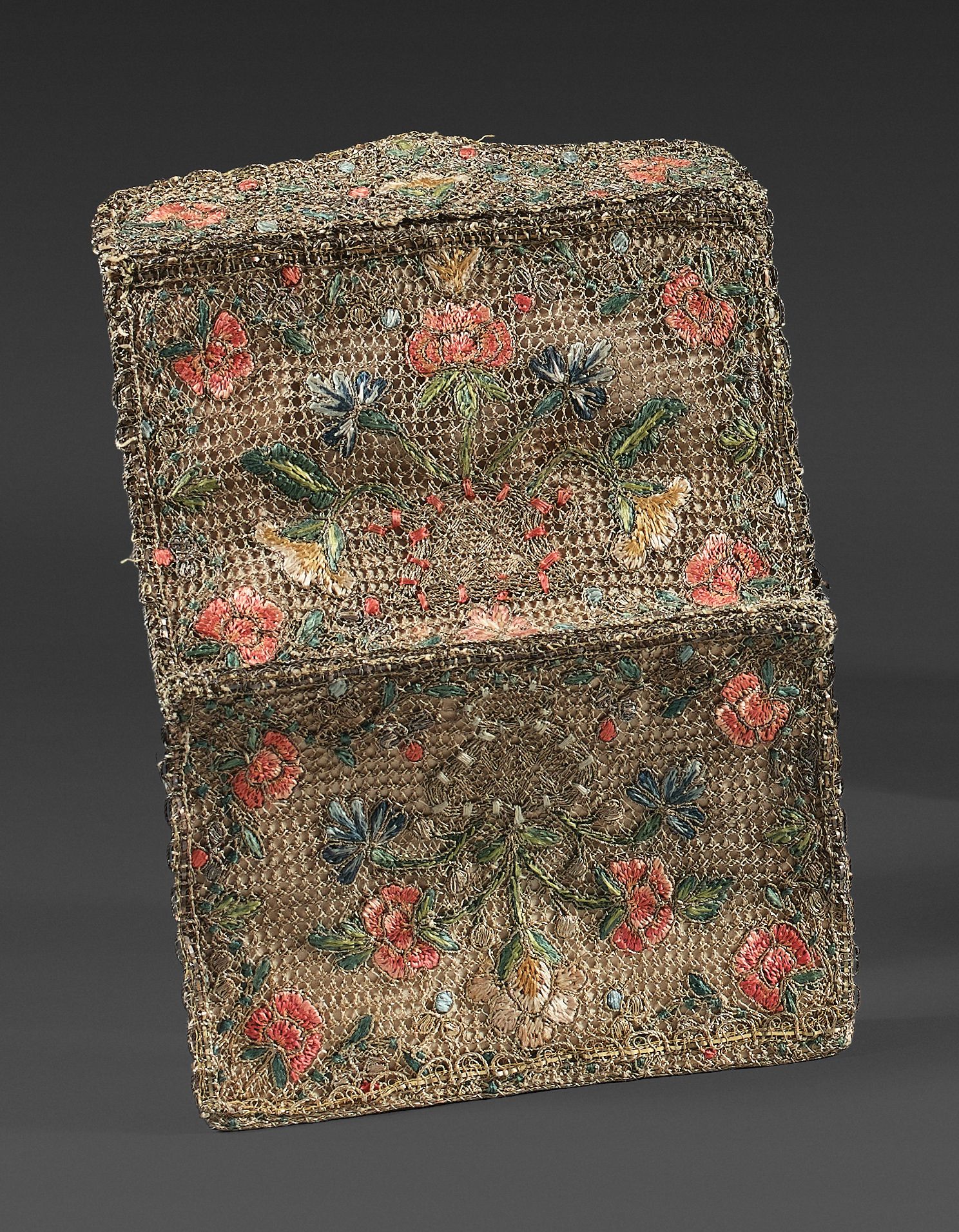 Null Elegant lady's wallet in gold mesh embroidered silk, Regency period, 17th c&hellip;