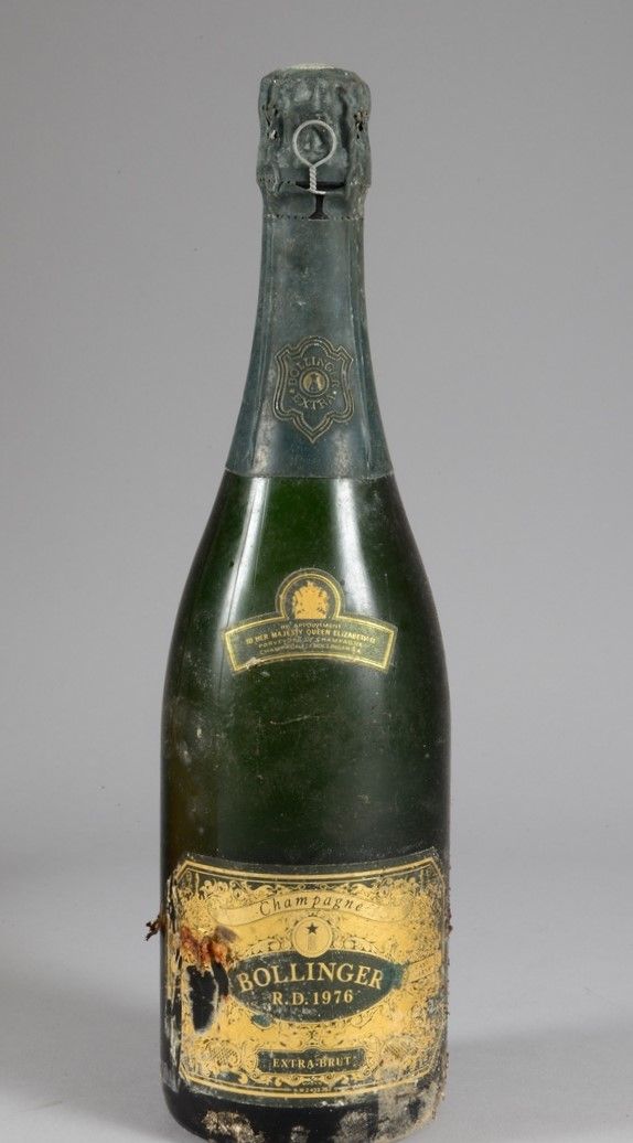 Null 1 bouteille CHAMPAGNE "R.D.", Bollinger 1976 (es, elt, ea)