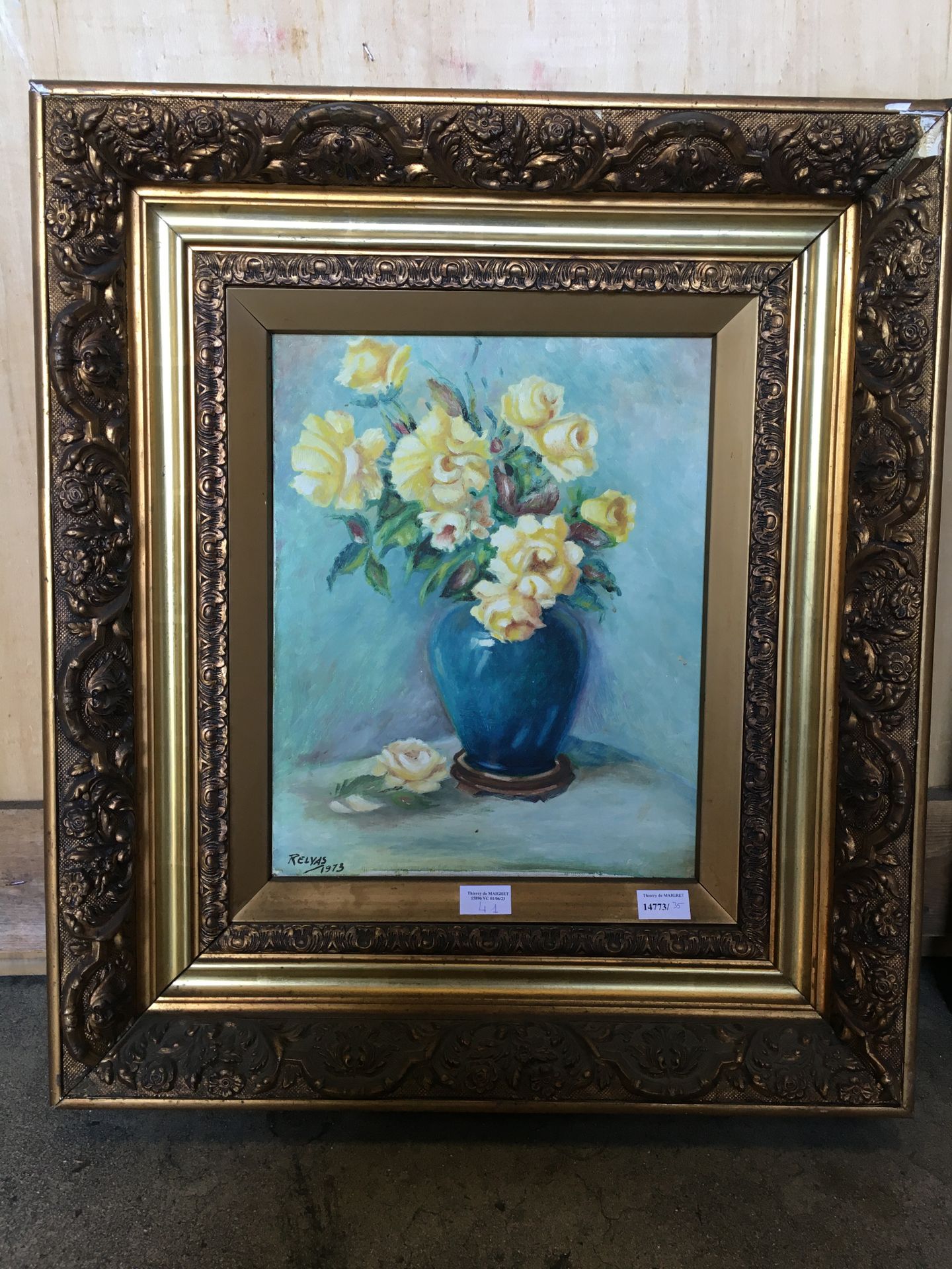 Null RELYAS, 1973.黄玫瑰花束。布面油画，左下角有签名。41 x 33 cm (参考 35)