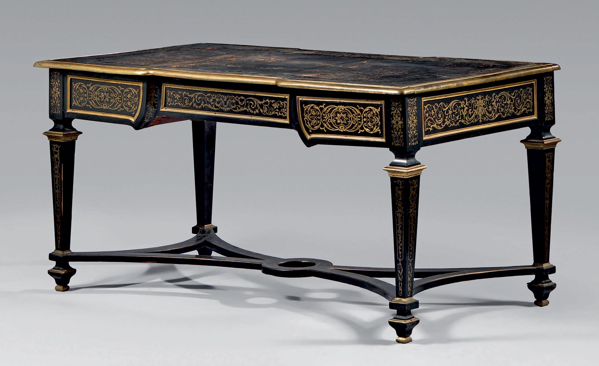 Null Flat desk in "Boulle" marquetry of engraved brass on a blackened pearwood b&hellip;