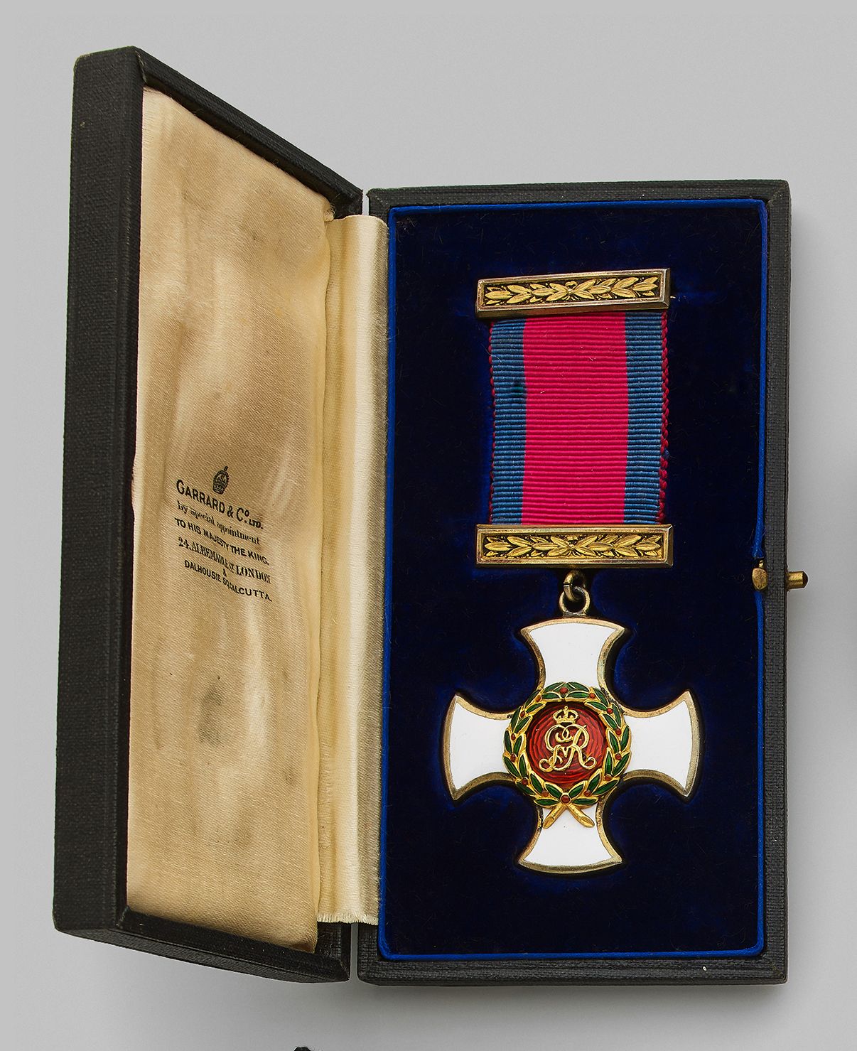 Null Croix de l'ordre du Service distingué (D. S. O.), fondé par la Reine Victor&hellip;
