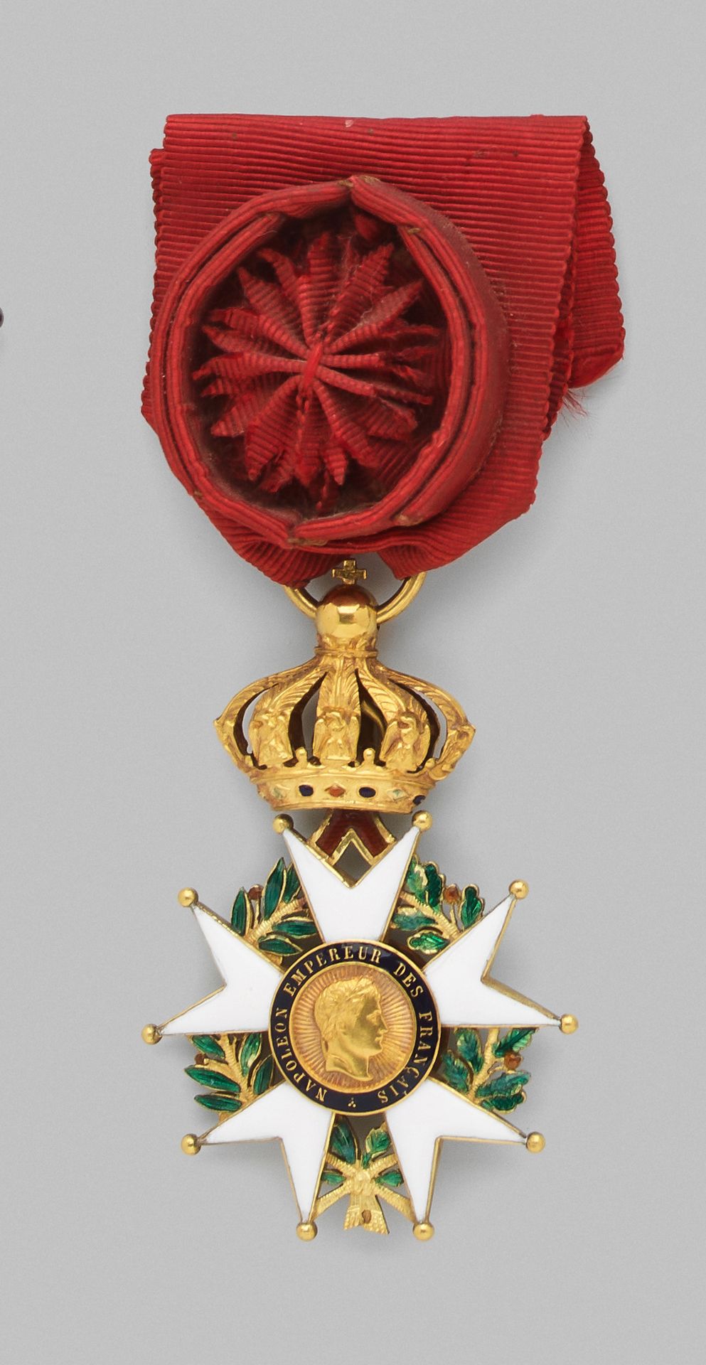 Null Croix d'officier de l'ordre de la Légion d'honneur, en or, émaillée, centre&hellip;