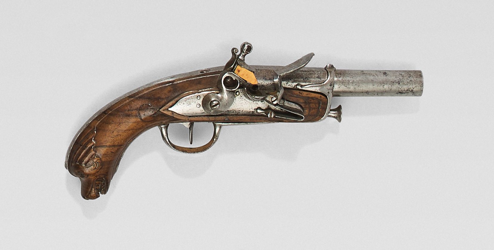 Null Pistolet à silex d'officier de marine de type 1779, dit “à tête de chien de&hellip;