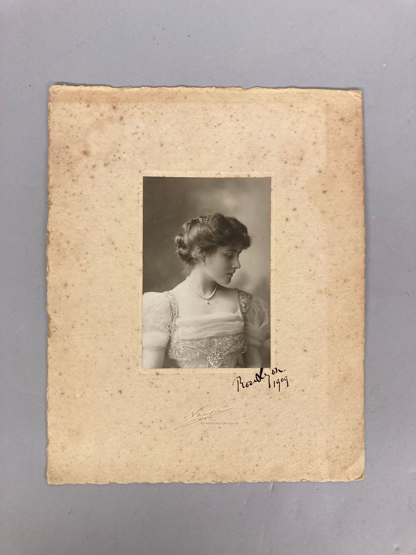 Null Lady Rose BOWES-LYON (1890-1967) - Tirage gélatino-argentique original figu&hellip;