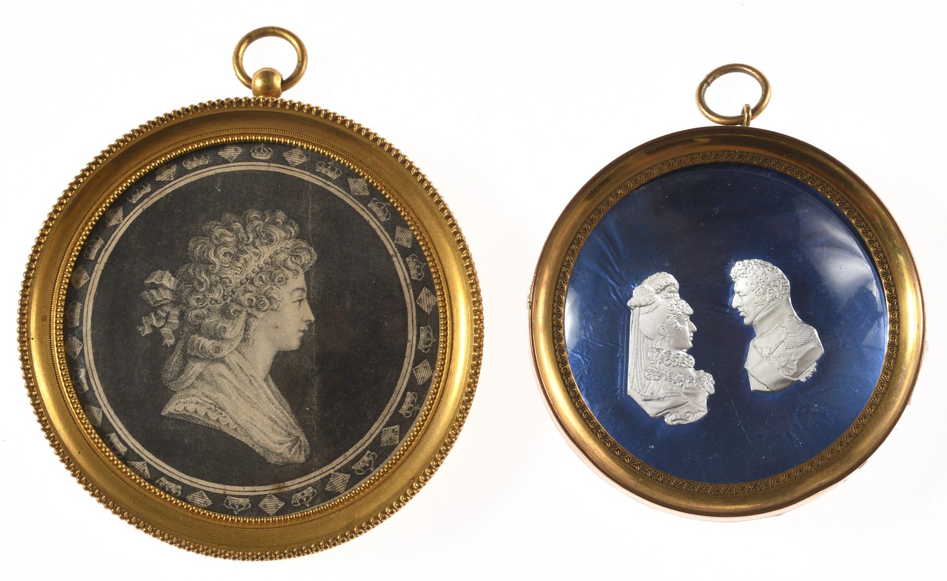 Null 71 Médaillon Cristallo-cérame représentant le Duc et la Duchesse d’Angoulêm&hellip;