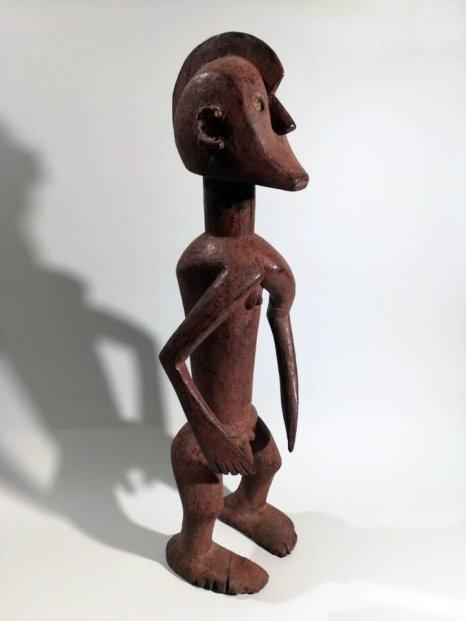 Null 非洲。妈妈雕像（尼日利亚）。木材，颜料。尺寸：高约50CM。"Mumuyé。婚礼链，尼日利亚非洲。罕见的Mumuye婚礼链（尼日利亚）。高约40厘米。&hellip;