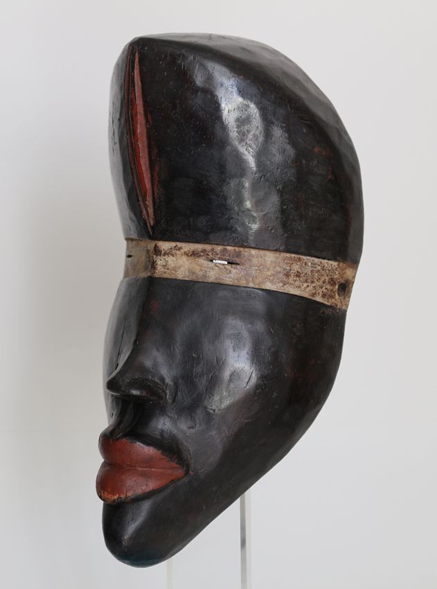 Null Afrique. Ce masque est doté d'un beau volume frontal dont la hauteur est pa&hellip;