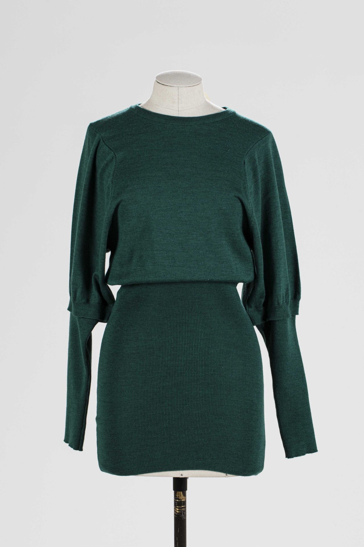 Null FENDI: Vestido de jersey de lana verde, cuello redondo, mangas largas decor&hellip;